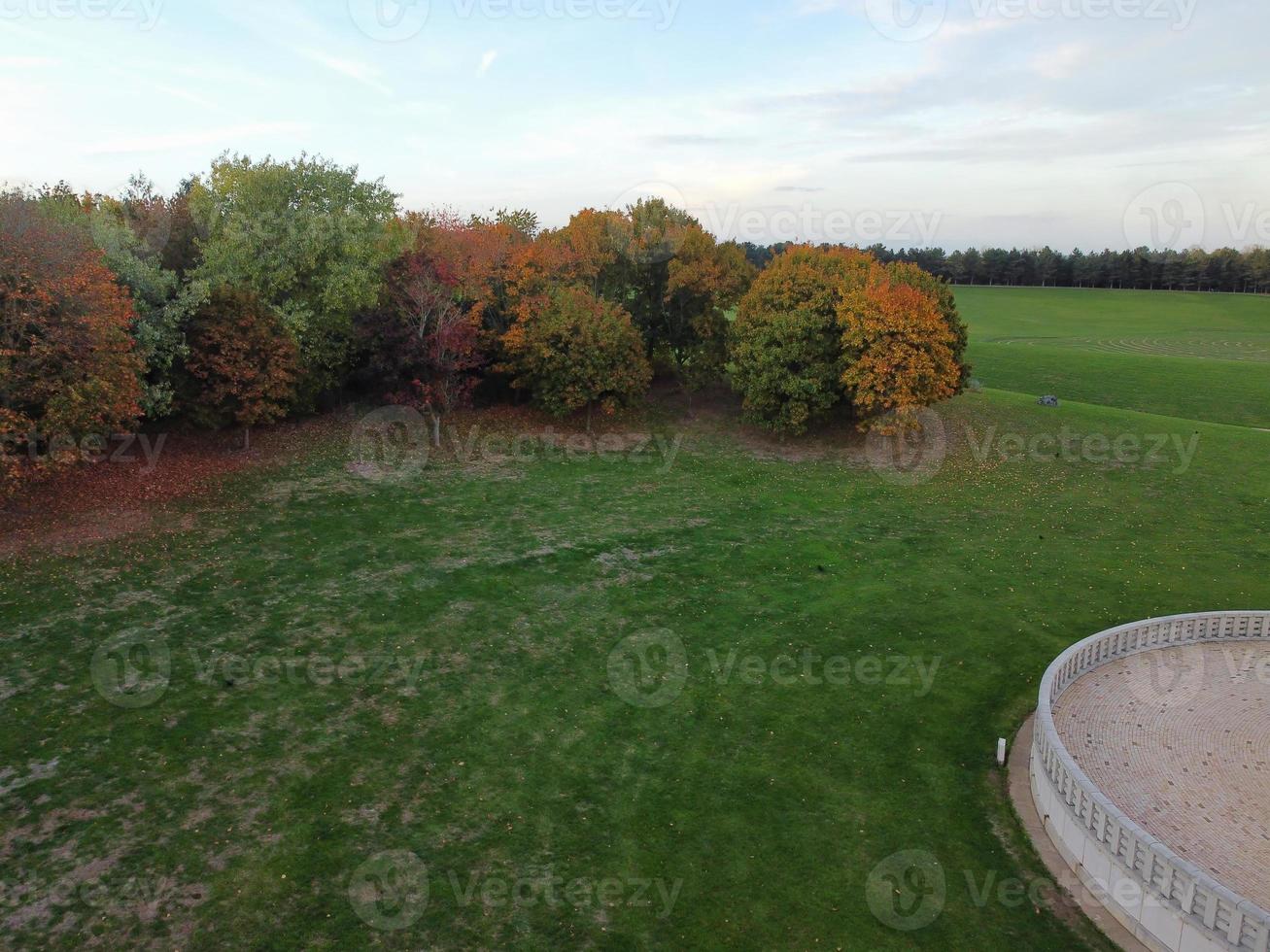 bela vista da paisagem rural da inglaterra foto