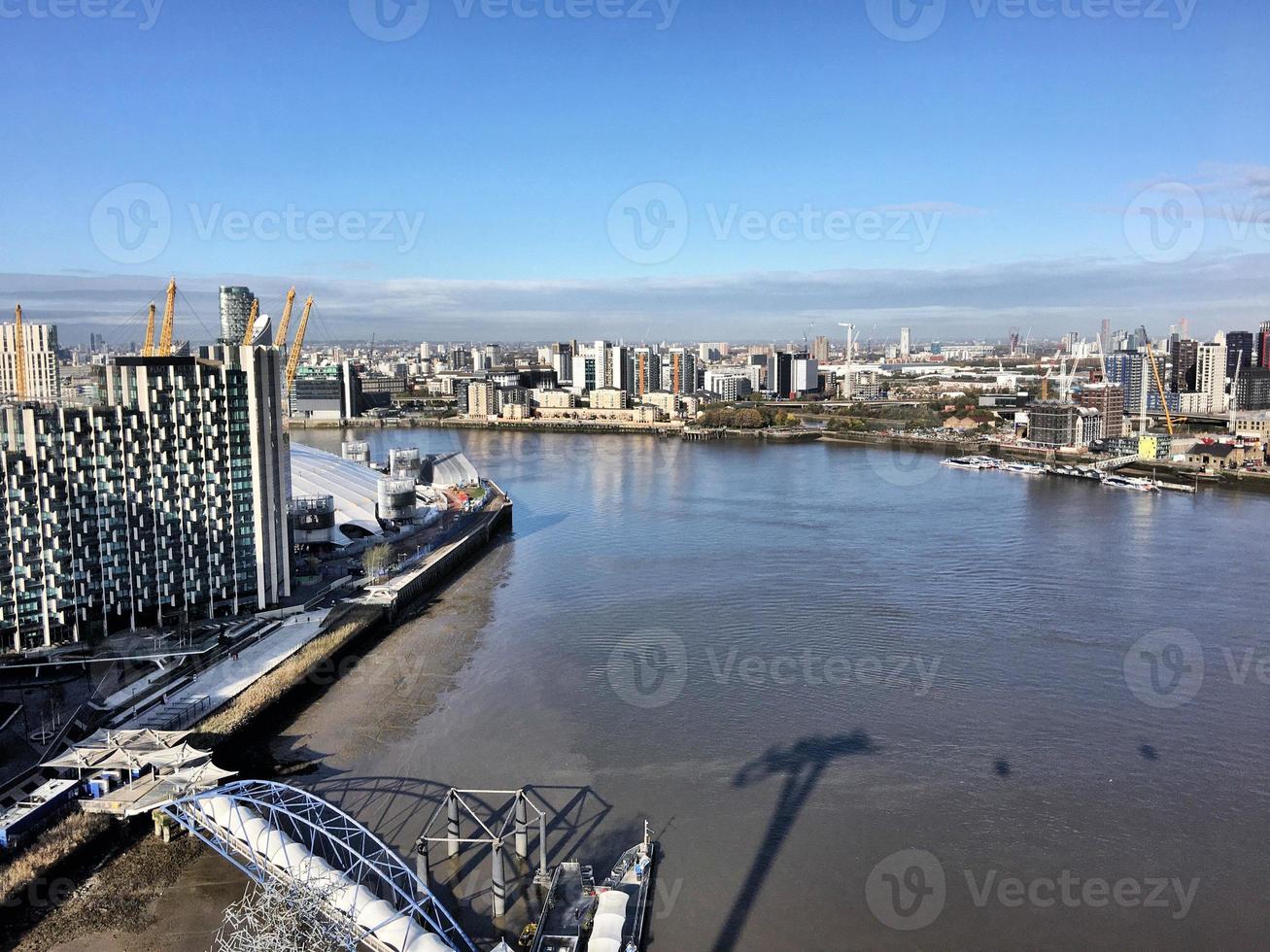 uma vista aérea de Londres foto