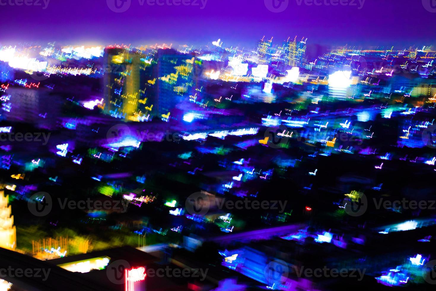 iluminação noturna da cidade de movimento abstrato. foto