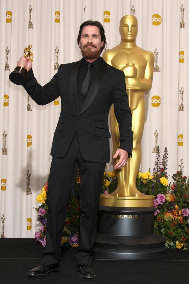 los angeles - 27 - christian bale na sala de imprensa no 83º academy awards no teatro kodak, hollywood e highland em 27 de fevereiro de 2011 em los angeles, ca foto