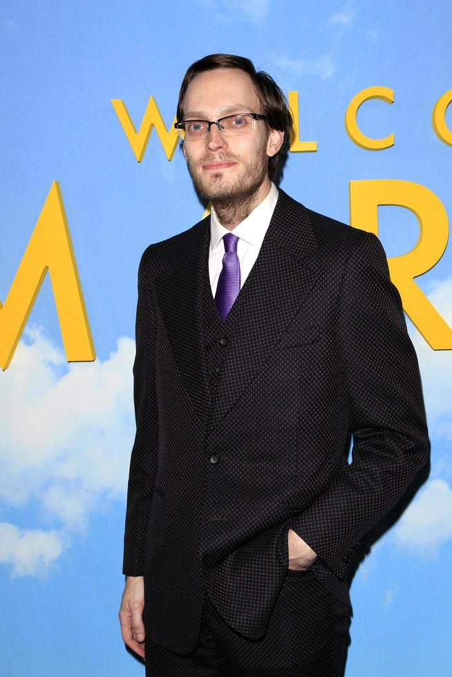 los angeles - 10 de dezembro - nikolai witschl no welcome to marwen premiere no arclight hollywood em 10 de dezembro de 2018 em los angeles, ca foto