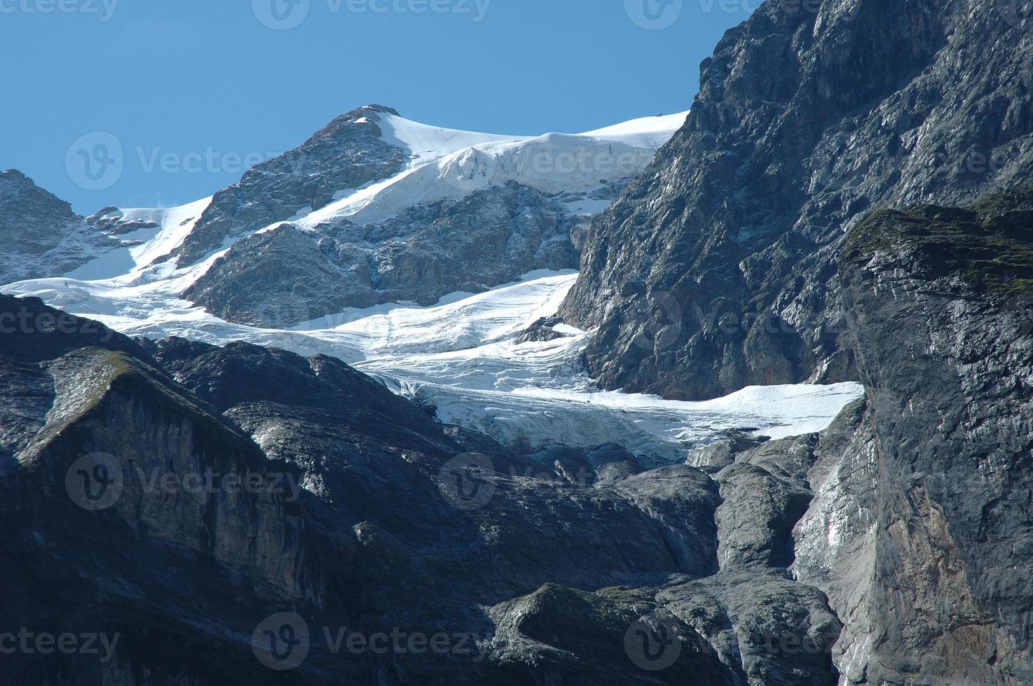 geleira próxima a Grindelwald nos Alpes na Suíça foto