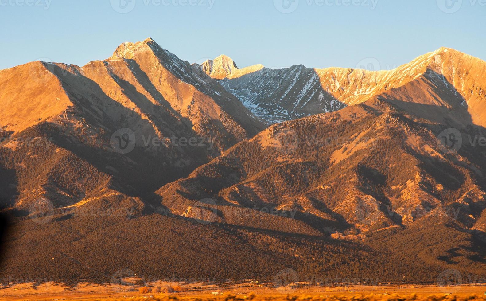 blanca Peak Colorado 14er brilho direto do sol alpino foto