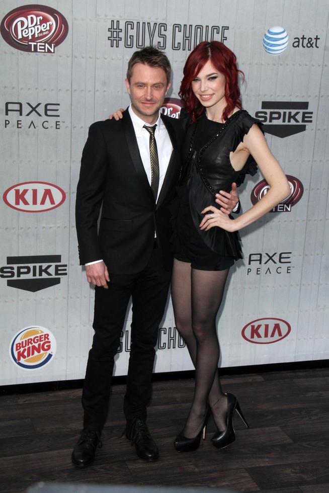 los angeles, 7 de junho - chris hardwick, chloe dykstra no spike tv s guys choice 2014 awards nos sony studios em 7 de junho de 2014 em culver city, ca foto