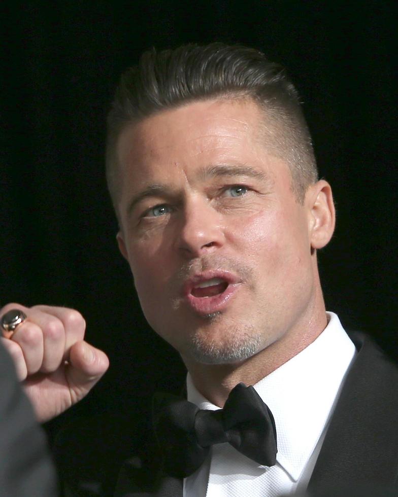 los angeles, 2 de março - brad pitt no 86th academy awards no dolby theatre, hollywood e highland em 2 de março de 2014 em los angeles, ca foto