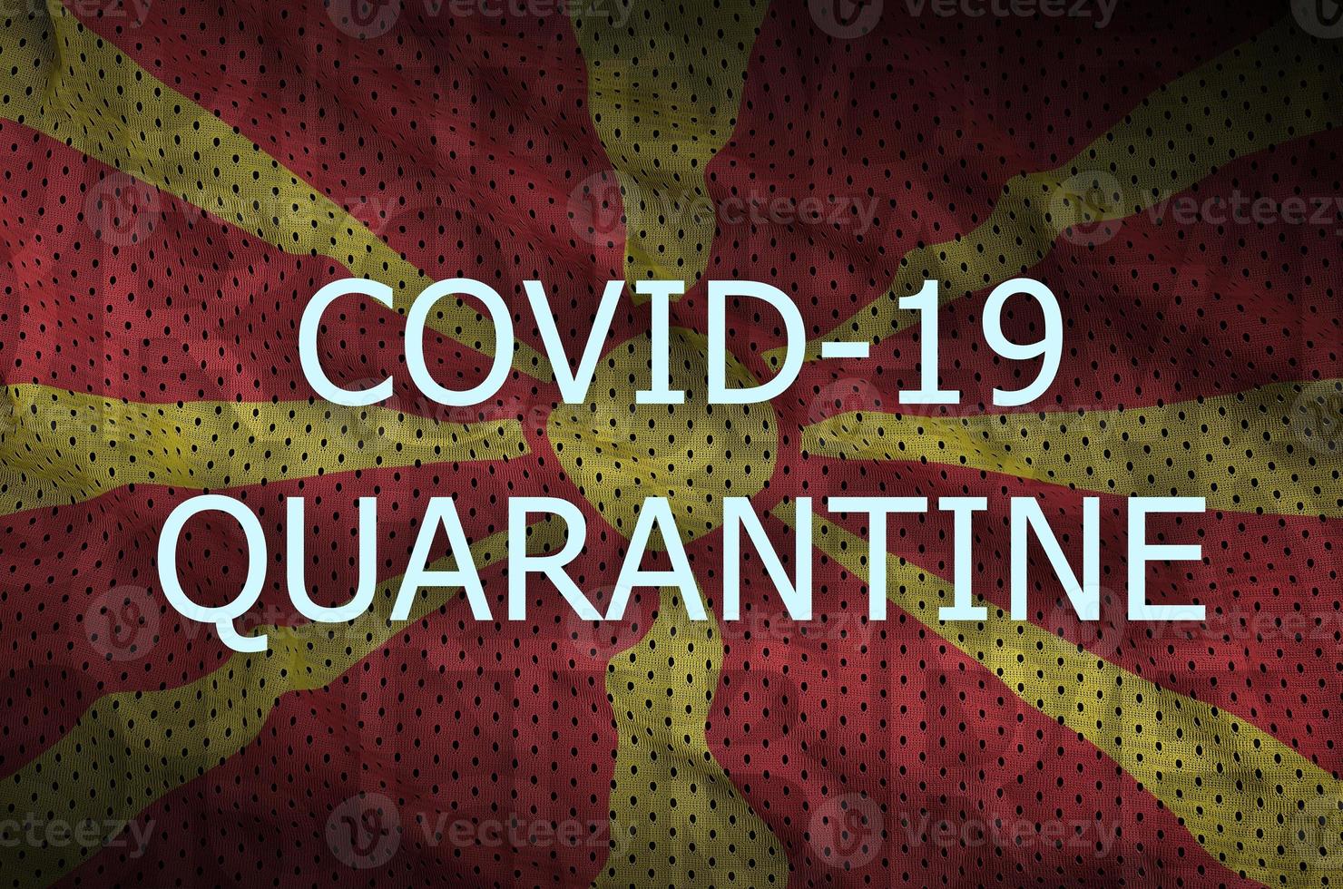 bandeira da macedônia e inscrição de quarentena covid-19. coronavírus ou vírus 2019-ncov foto