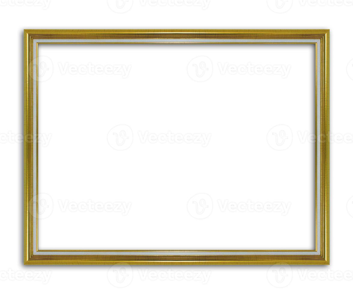 moldura de ouro antiga isolada no fundo branco foto