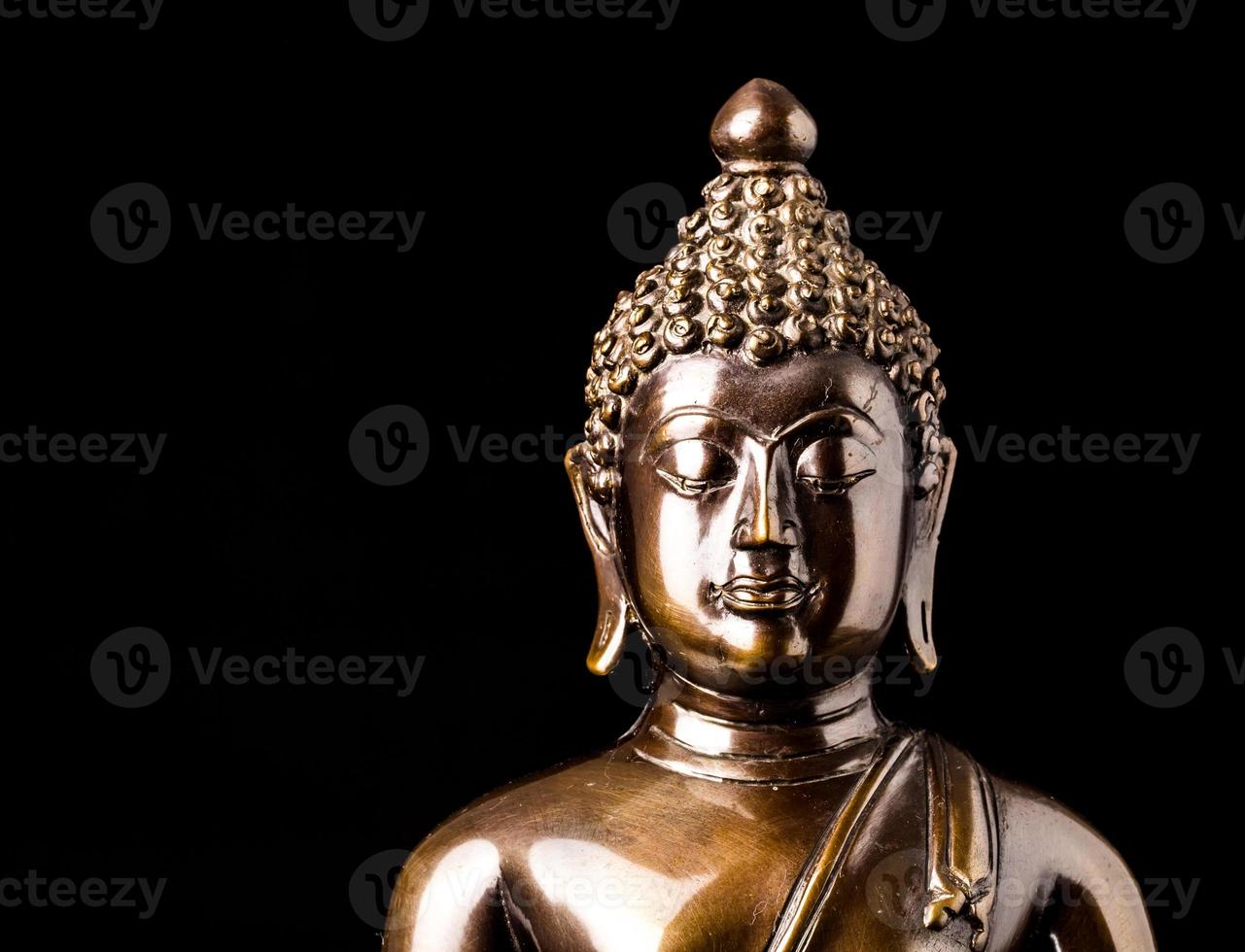 estátua de Buda isolada foto