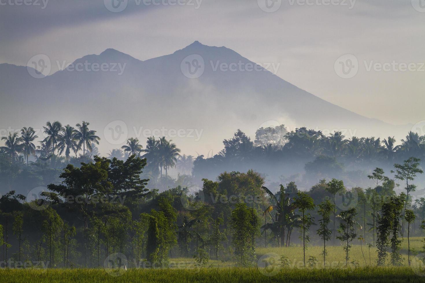 vulcão rinjani em lombok, indonésia foto