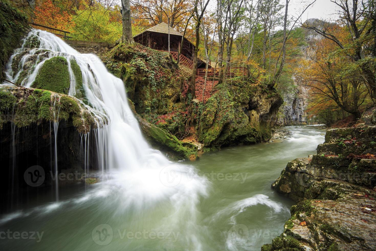 cachoeira bigar, romênia foto