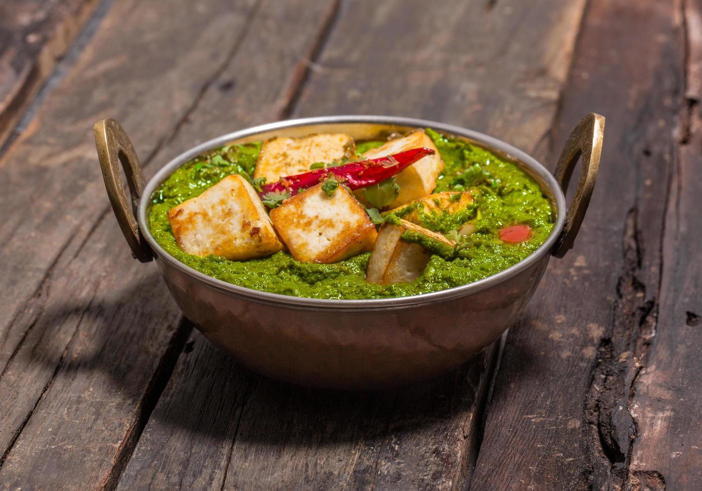 culinária punjabi indiana, palak paneer foto