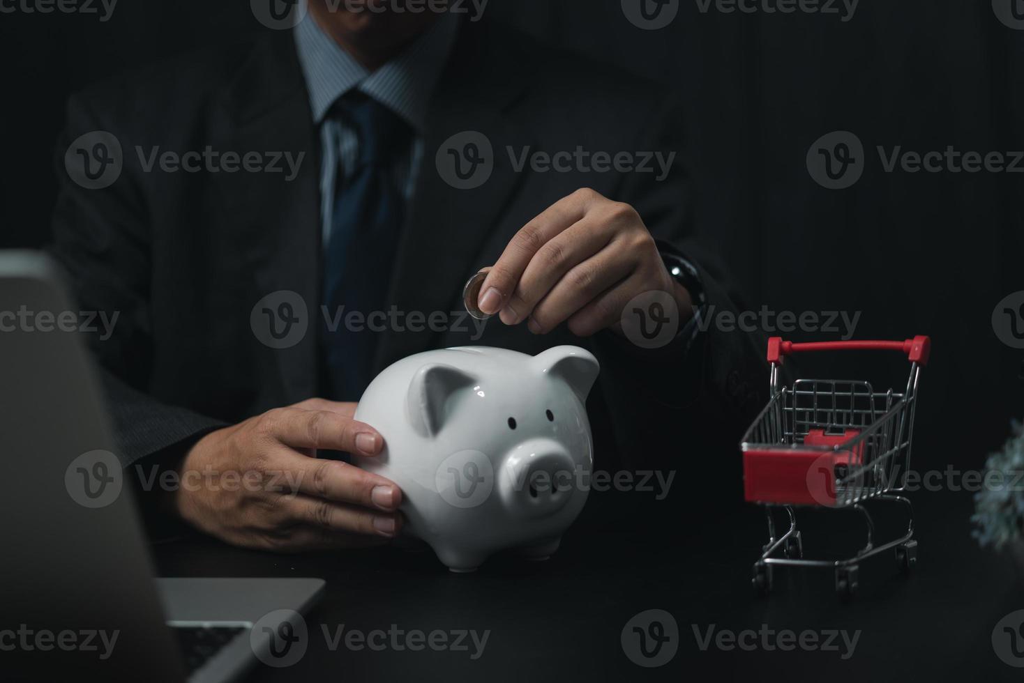 depósito fundo crescimentos poupança piggybank finanças numerário moeda moeda economia investment. aposentadoria de empréstimo de renda de riqueza de imposto de negócios e conceito de compras. foto