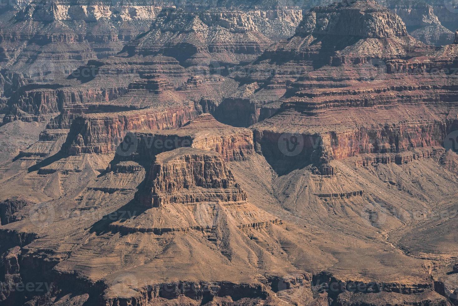 vista aérea de morros majestosos no parque nacional do grand canyon foto