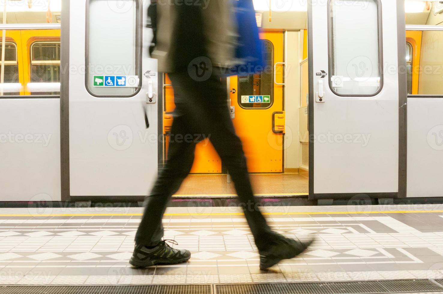 metrô em viena, áustria foto