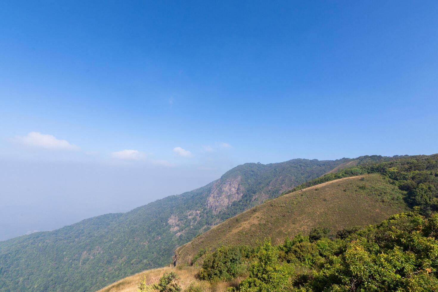 paisagem em kew mae pan, tailândia foto