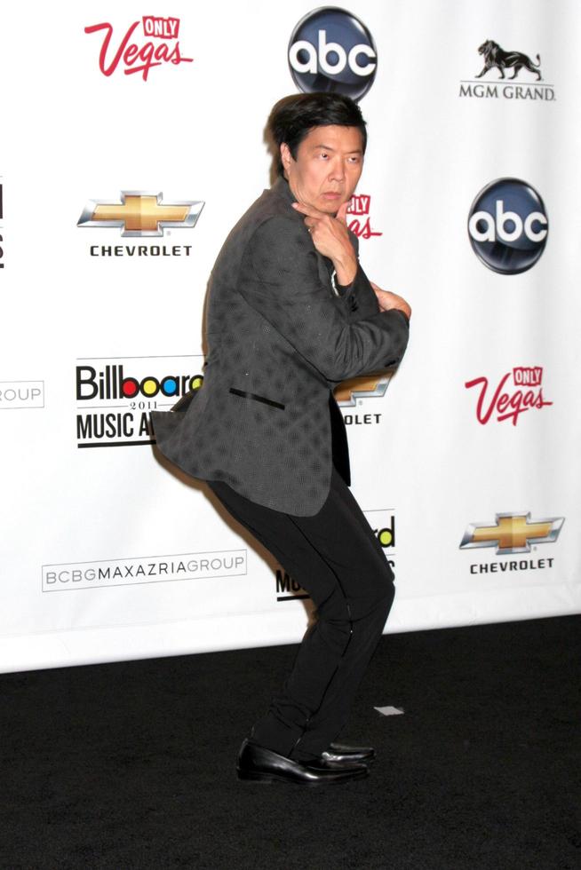 las vegas, 22 de maio - ken jeong na sala de imprensa do billboard music awards 2011 no mgm grand garden arena em 22 de maio de 2010 em las vegas, nv foto