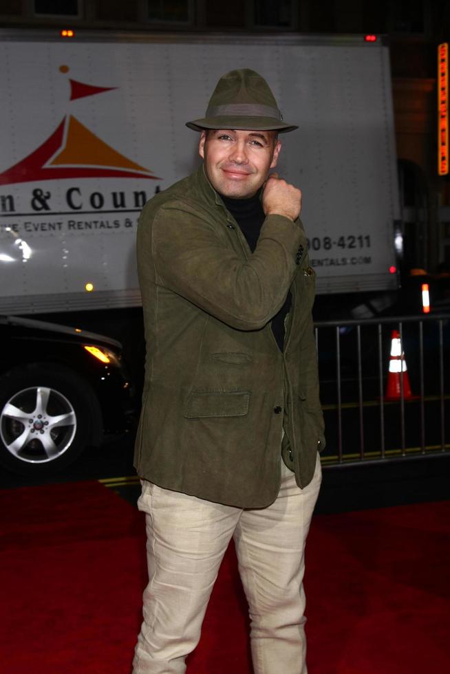 los angeles, 7 de janeiro - billy zane chega à estréia do gangster squad no teatro chinês graumans em 7 de janeiro de 2013 em los angeles, ca foto