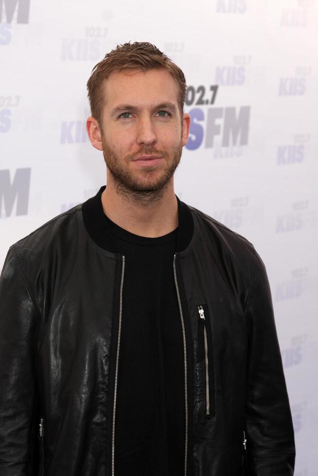 los angeles, 10 de maio - calvin harris no 2014 wango tango no stub hub center em 10 de maio de 2014 em carson, ca foto