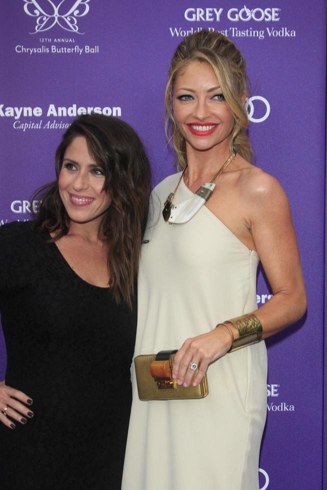 mickie jameslos angeles, 8 de junho - soleil moon frye, rebecca gayheart chega ao 12º baile anual de borboletas crisálida na residência particular em 8 de junho de 2013 em los angeles, ca foto