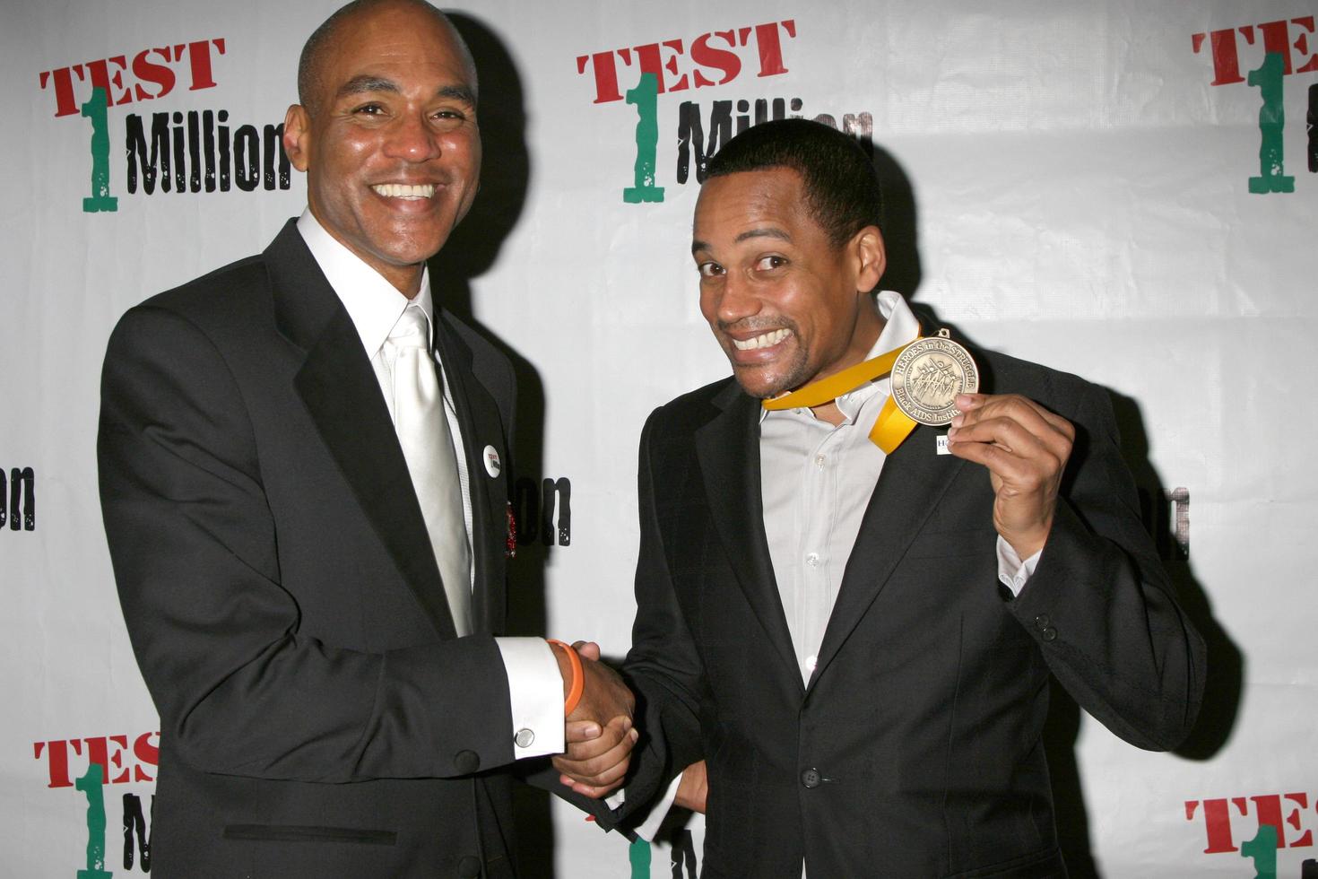 phill wilson e hill harper the black instituto de aids gala disney concert hall los angeles, ca 7 de fevereiro de 2008 ©2008 kathy hutchins foto de hutchins