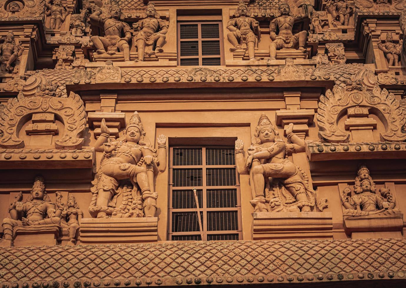 tanjore grande templo ou templo brihadeshwara foi construído pelo rei raja raja cholan em thanjavur, tamil nadu. é o templo mais antigo e mais alto da Índia. este templo listado no patrimônio da unescos foto