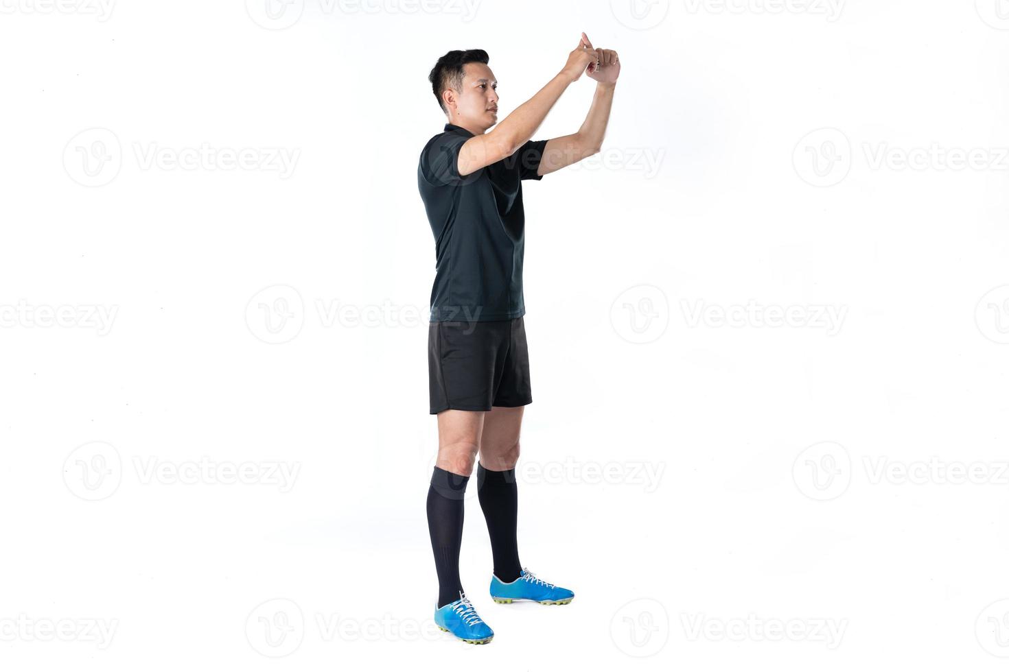 árbitro de futebol mostrando o símbolo var. foto