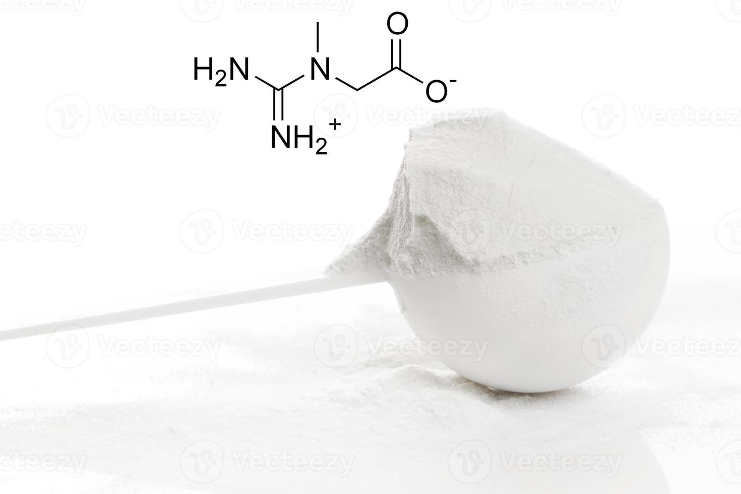 colher de suplemento de monohidrato de creatina e fórmula química foto