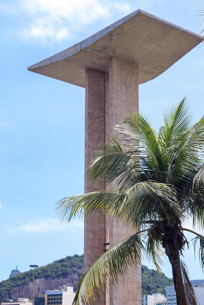 rio de janeiro, rj, brasil, 2022 - monumento aos mortos da segunda guerra mundial, construído em 1960 no parque do flamengo foto