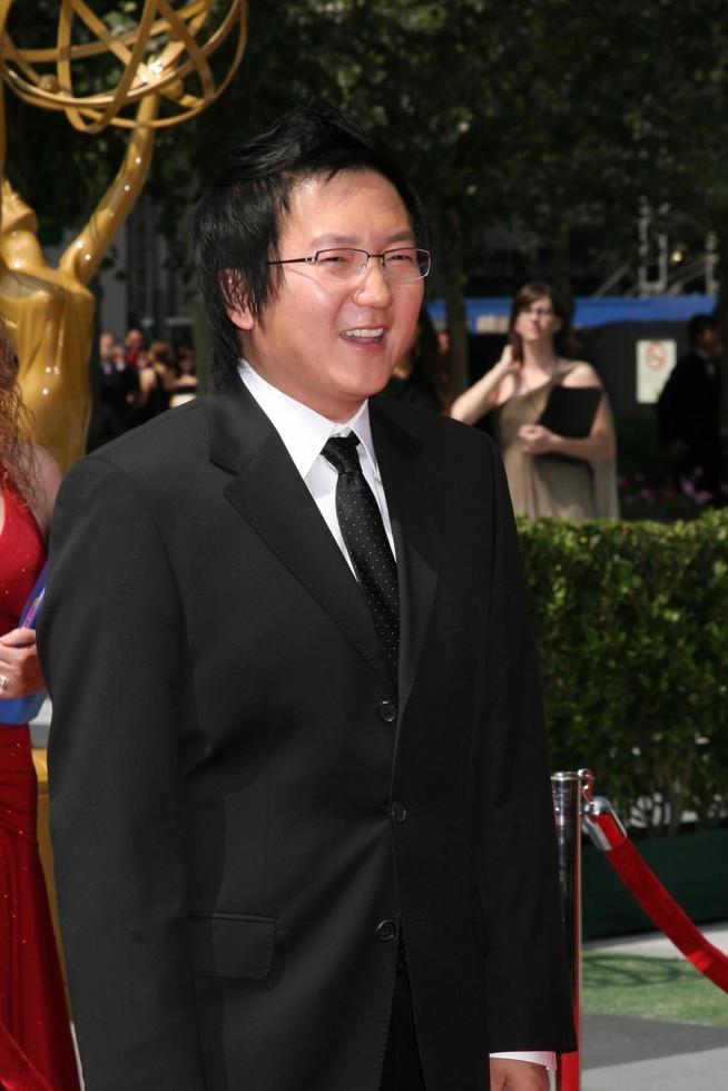 masi oka chegando ao creative primetime emmy awards no nokia theater, em los angeles, ca em 13 de setembro de 2008 foto