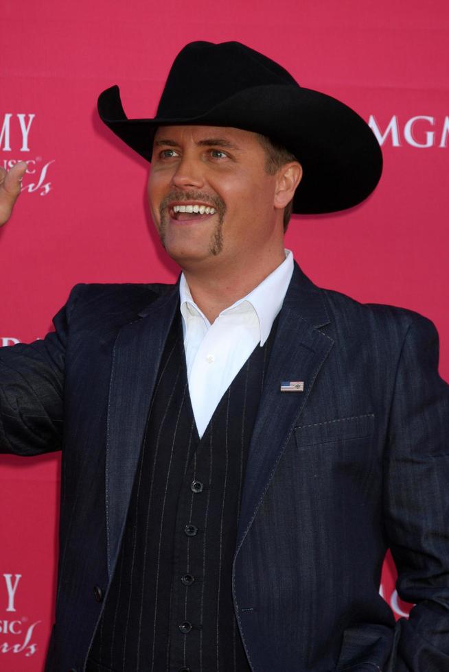 john rich chegando ao 44º prêmio da academia de música country no mgm grand arena em las vegas, nv em 5 de abril de 2009 foto