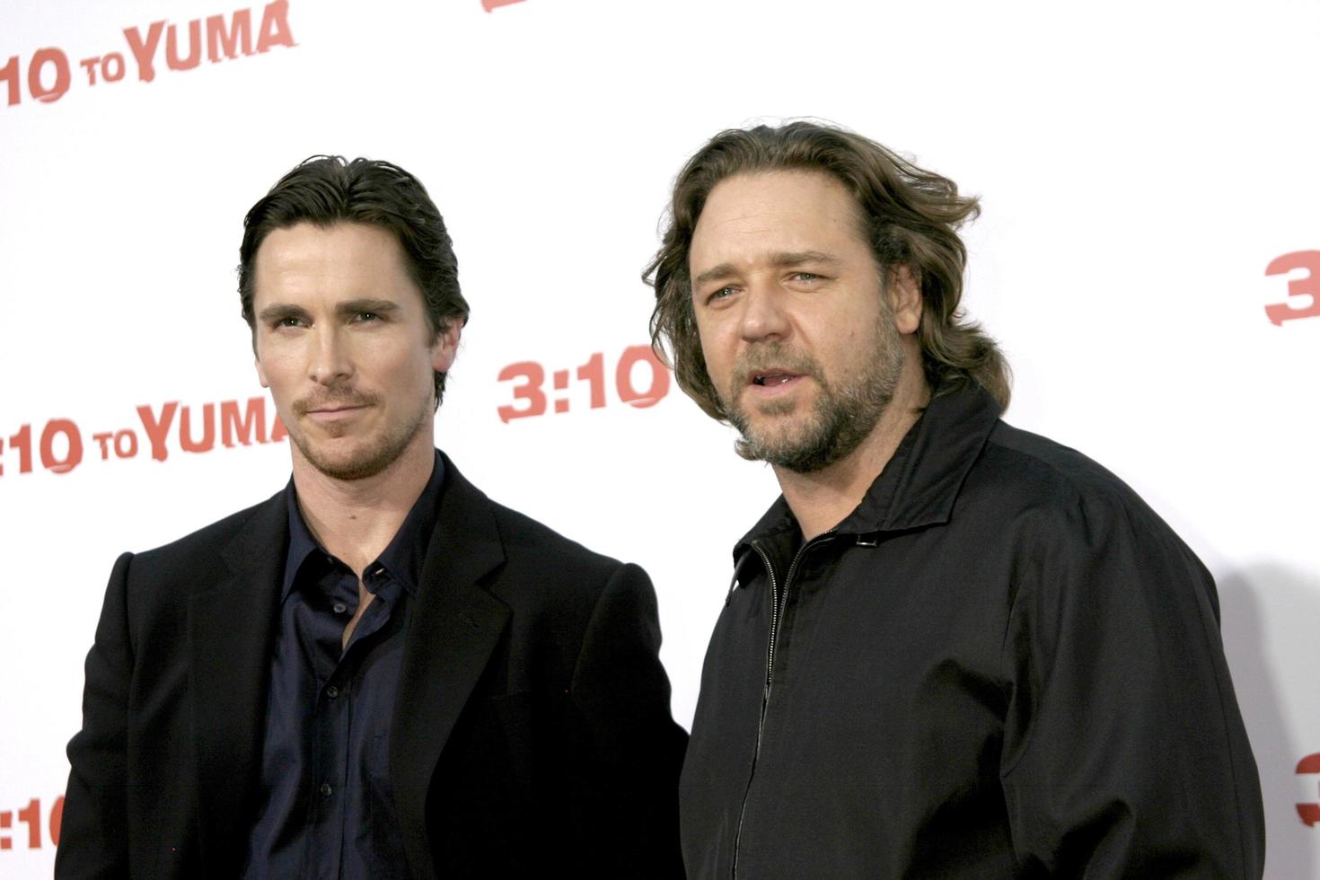 christian bale e russell crowe 3-10 to yuma premiere westwood, ca 21 de agosto de 2007 2007 foto