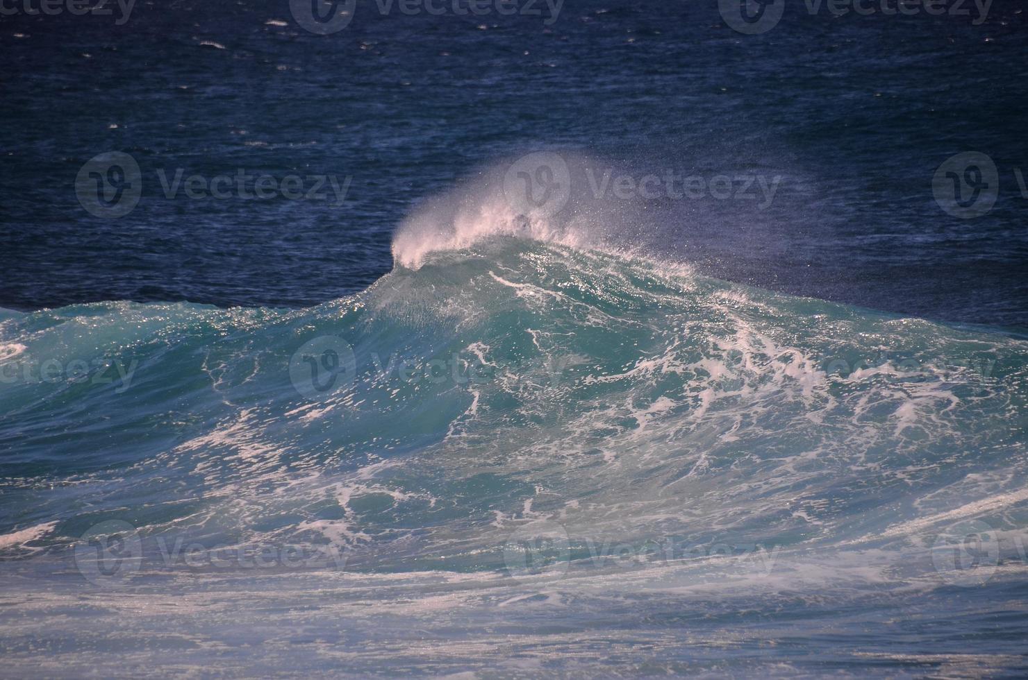 enormes ondas do mar foto