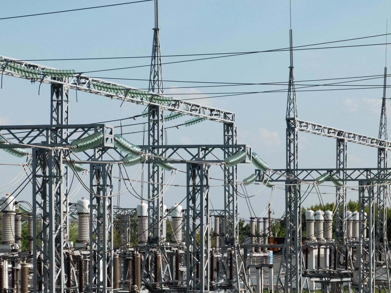 subestação de energia de alta tensão. foto