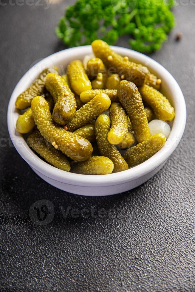 pepino pepino em conserva refeição vegetal comida lanche na mesa cópia espaço fundo alimentar foto