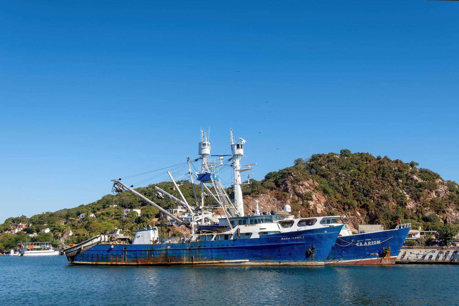 Mazatlan, Sinaloa, México, 11 de novembro de 2022 barcos de pesca comercial foto