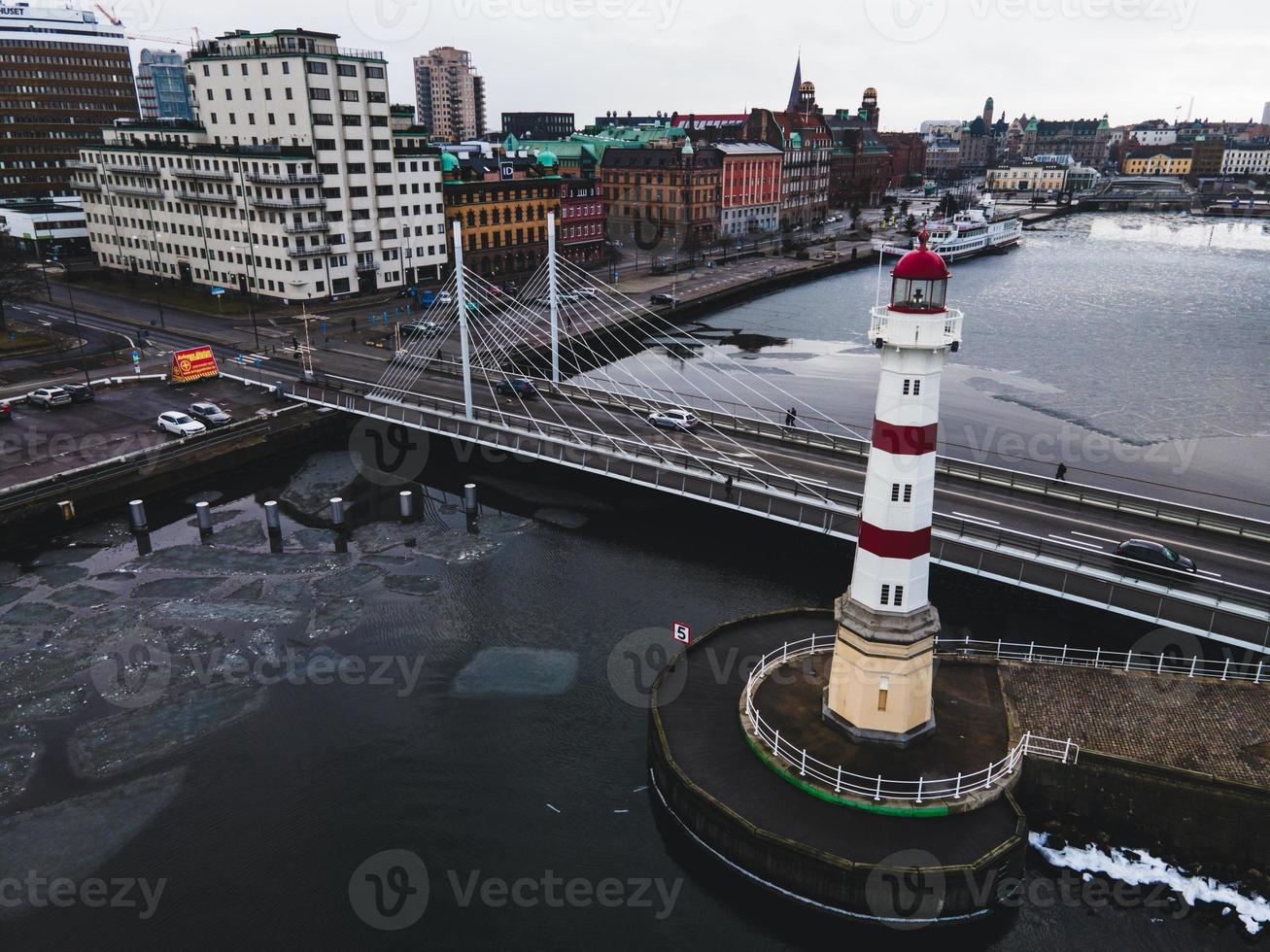 farol de malmo no inverno em skane, suécia foto