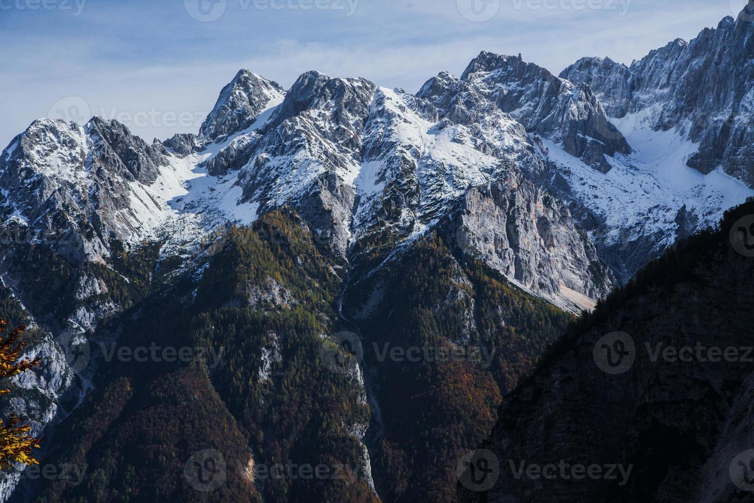 vistas do parque nacional de triglav na eslovênia foto