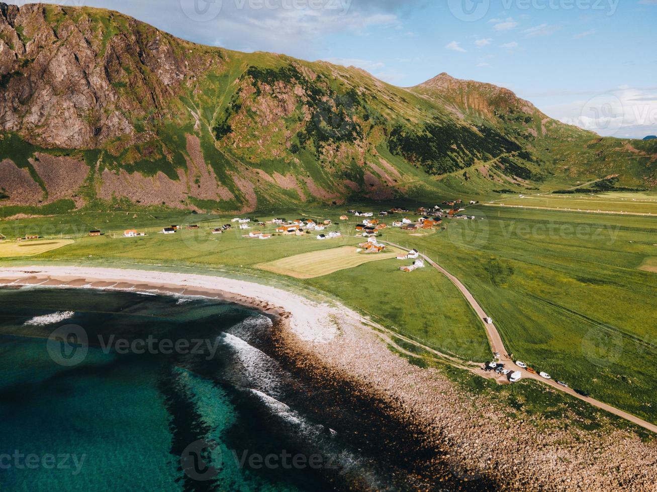 praia unstad nas ilhas lofoten na noruega foto