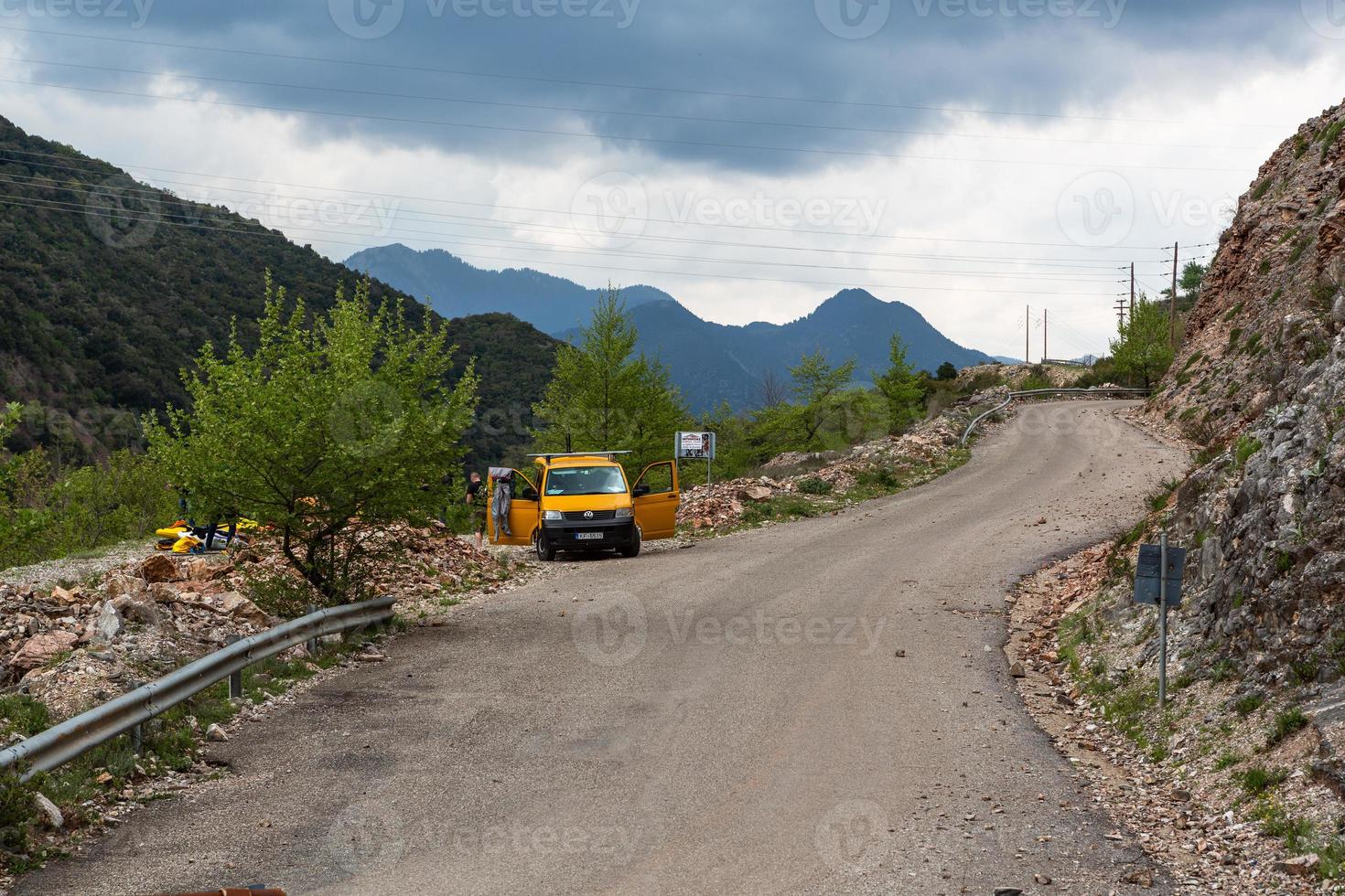 paisagens de primavera das montanhas da grécia foto