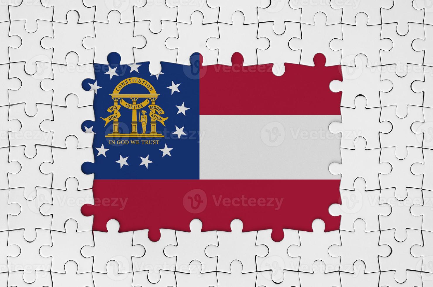 bandeira do estado da georgia eua no quadro de peças de quebra-cabeça brancas com parte central ausente foto