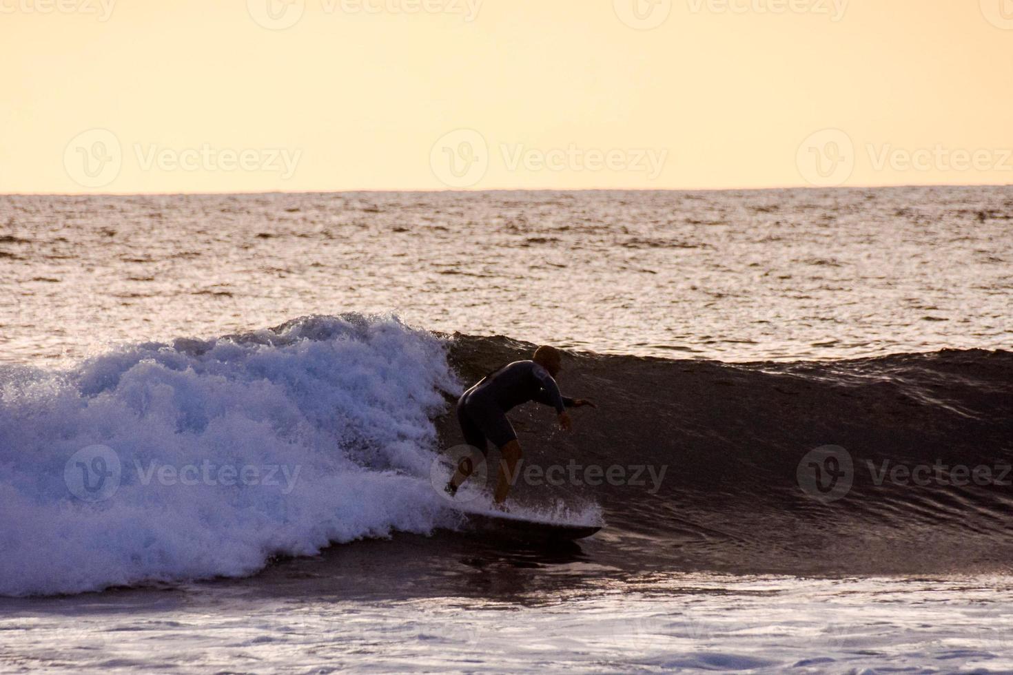 enormes ondas do mar foto