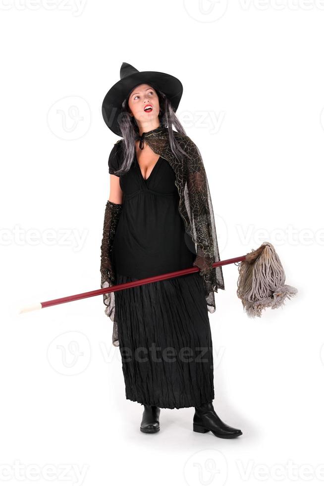bruxa de halloween com esfregão foto