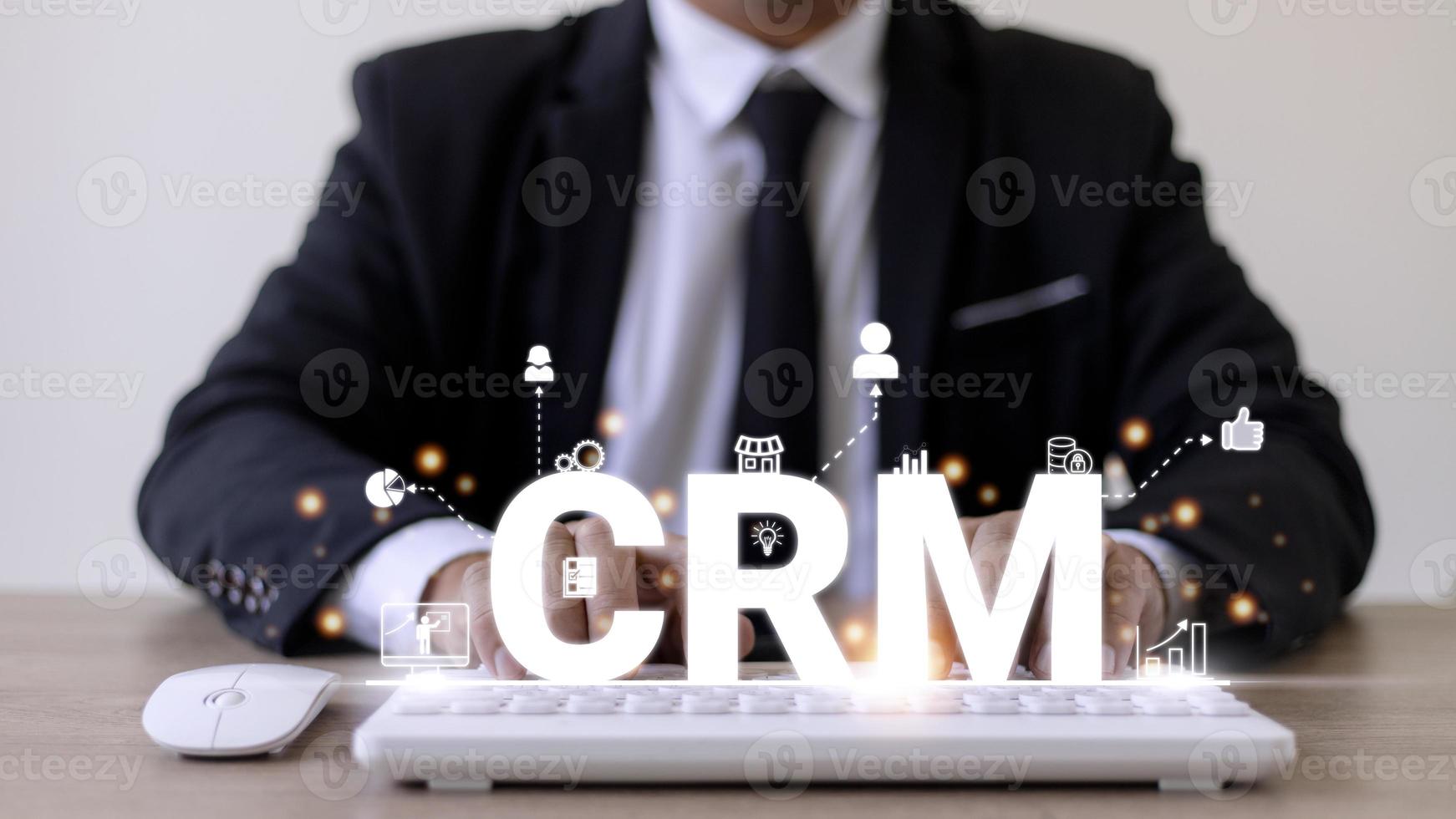 conceito de tecnologia de internet de negócios de gerenciamento de relacionamento com cliente crm. foto