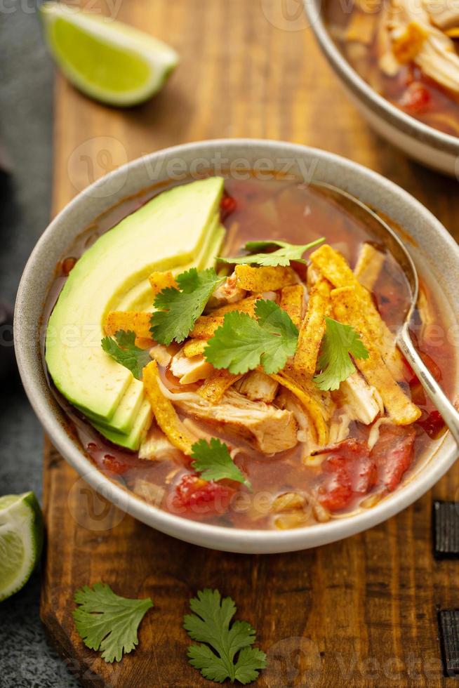 sopa de taco de frango de fogão lento foto