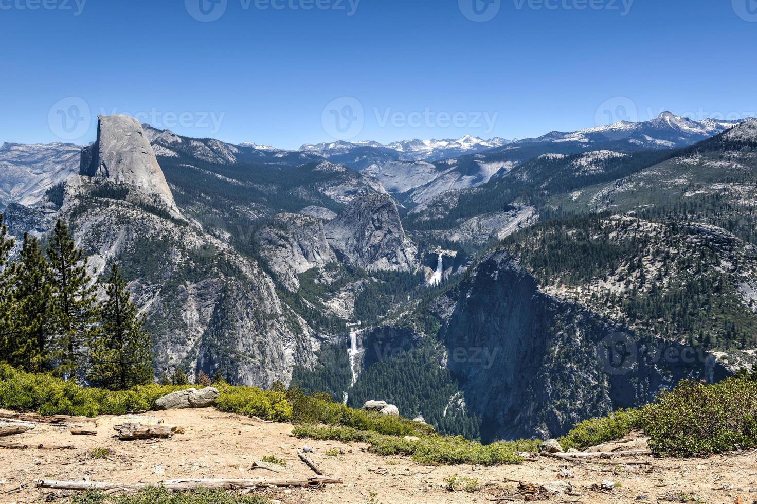 meia cúpula do vale de yosemite foto