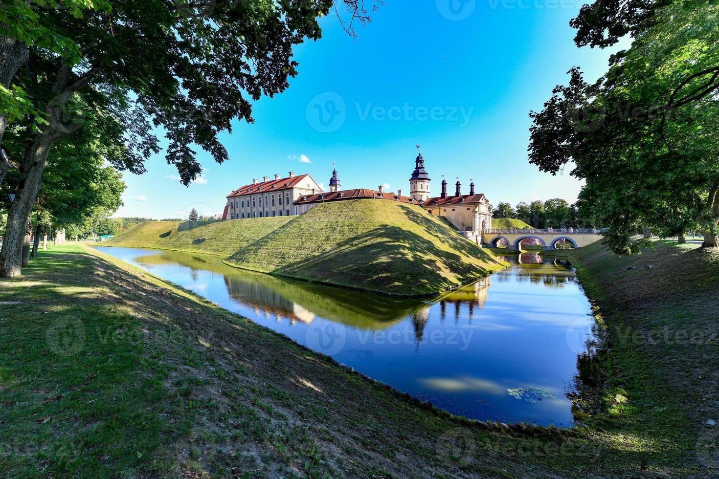 O castelo de nesvizh radziwill é um castelo residencial da família radziwill em nesvizh, bielorrússia. foto