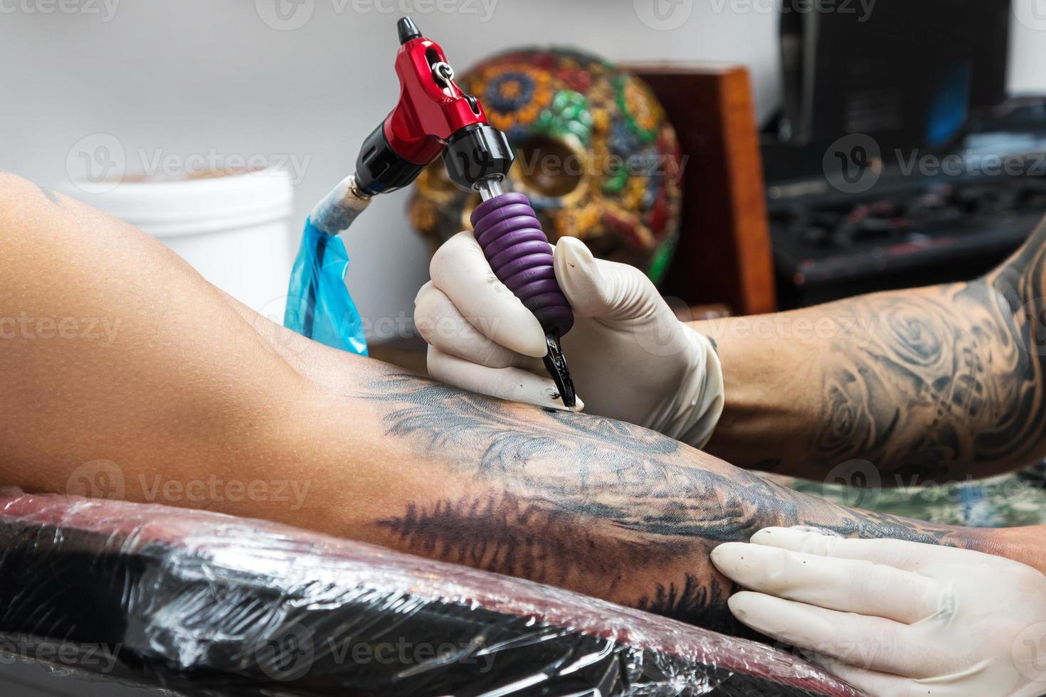 detalhes de um trabalho de tatuador foto