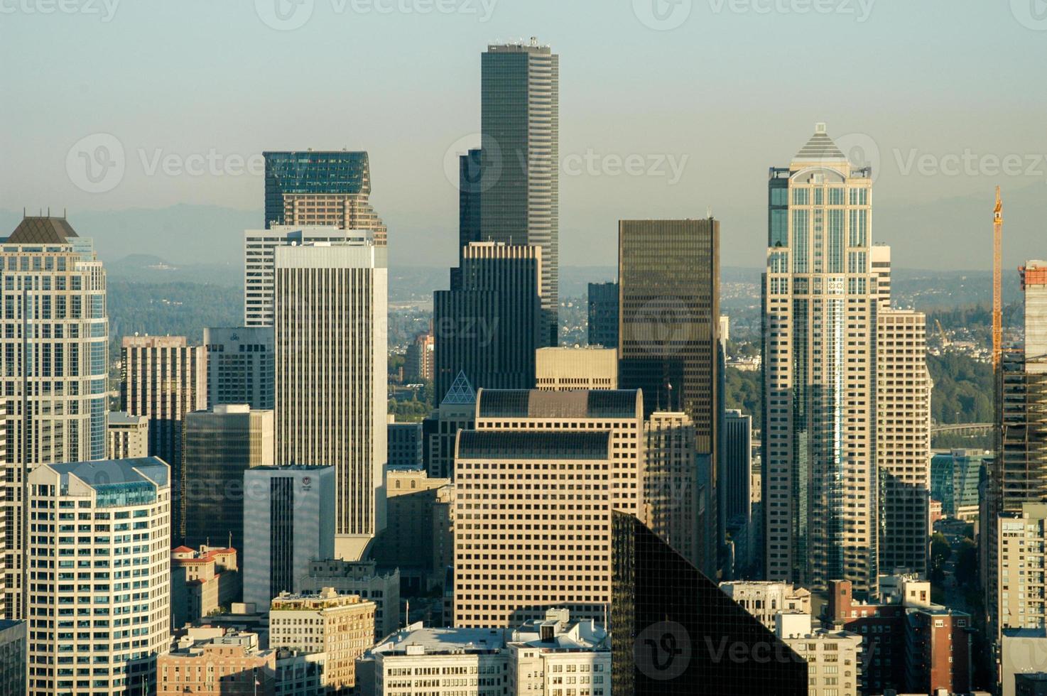 vista aérea do horizonte da cidade de seattle, washington foto