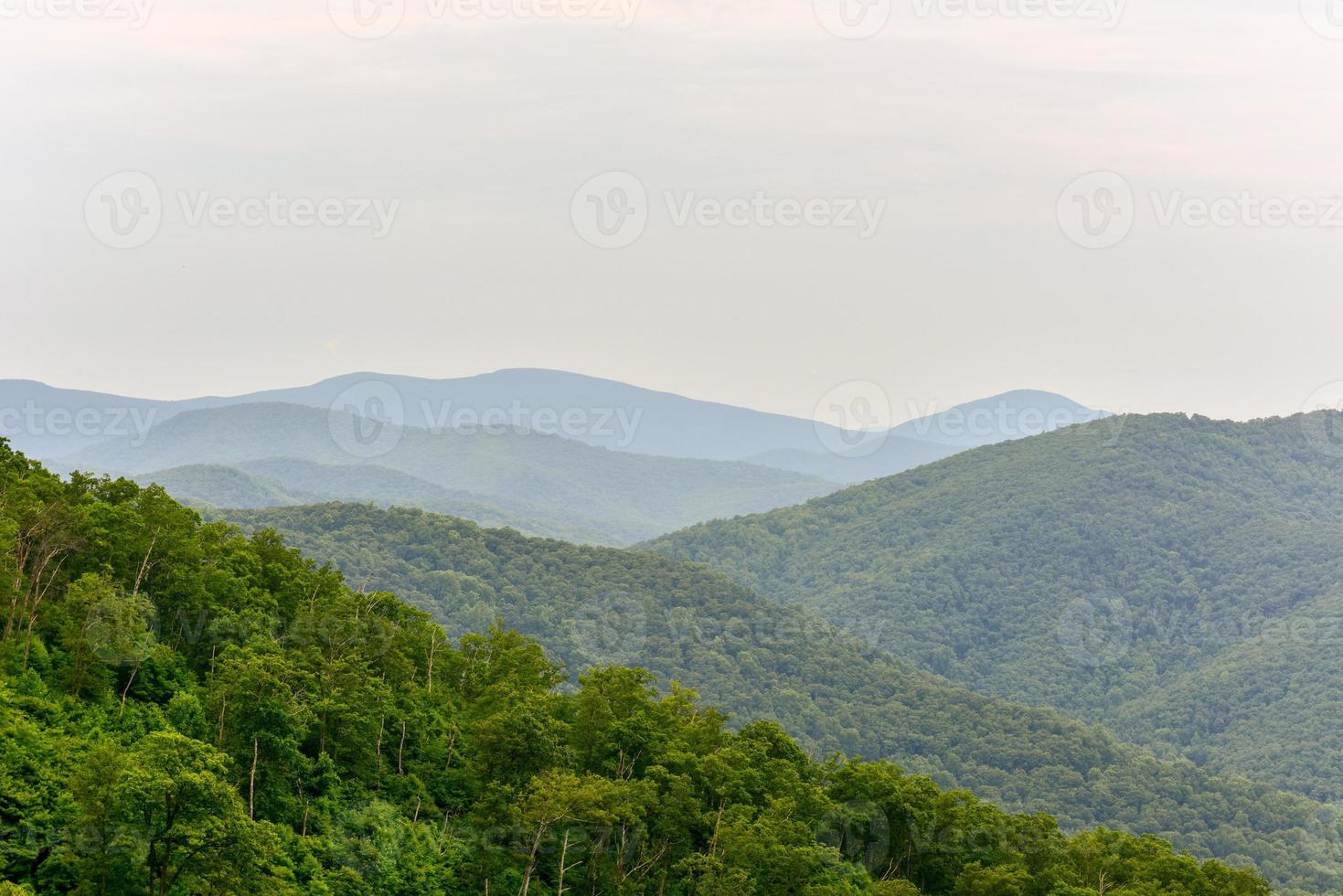 Shenandoah Valley e Blue Ridge Mountains do Shenandoah National Park, Virgínia foto