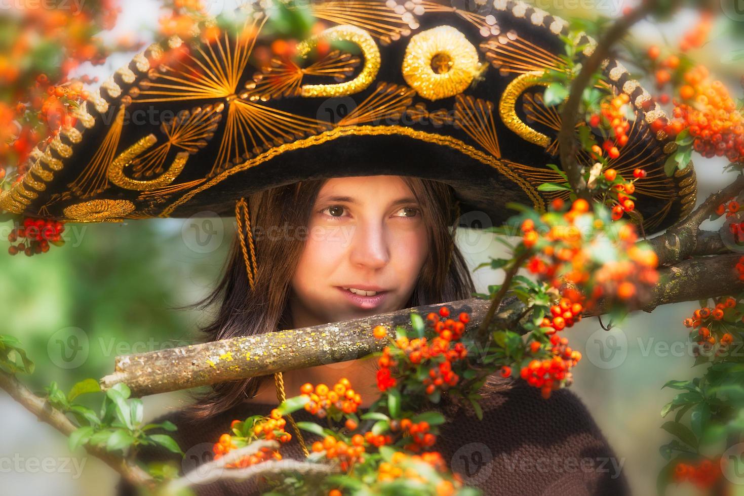menina mexicana com sombrero foto